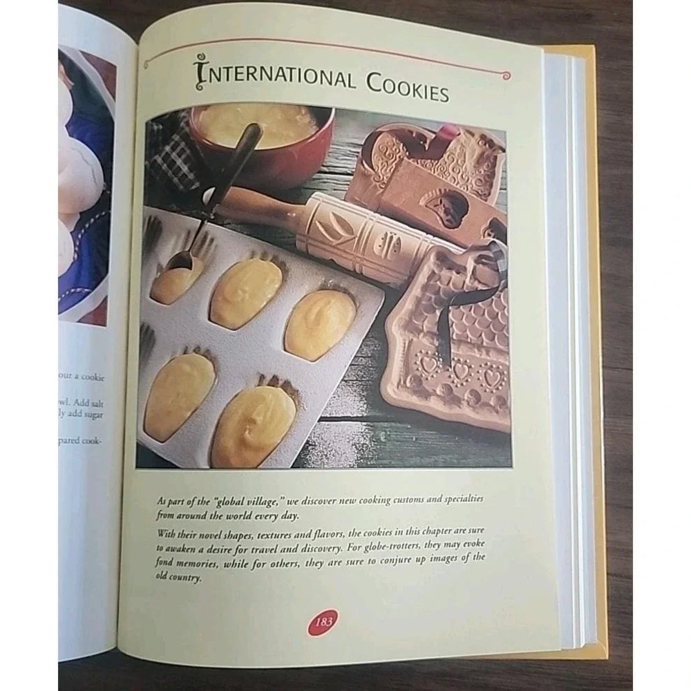 Vintage The Ultimate Cookie Book - 1997 by Tormont Publications